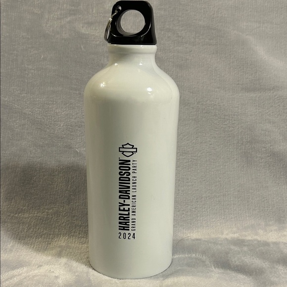 Harley-Davidson Black and White Drinkware Collection - Picture 5 of 6